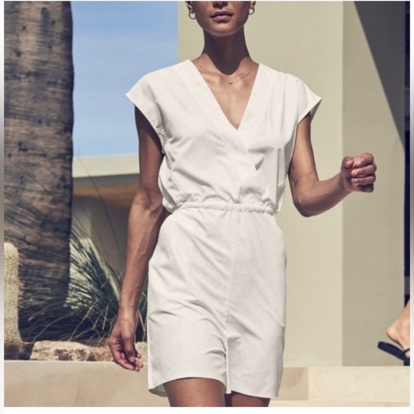 Athleta Marlow Romper XS Pearl White Python Snakeskin Print Elastic Waist - Picture 2 of 8